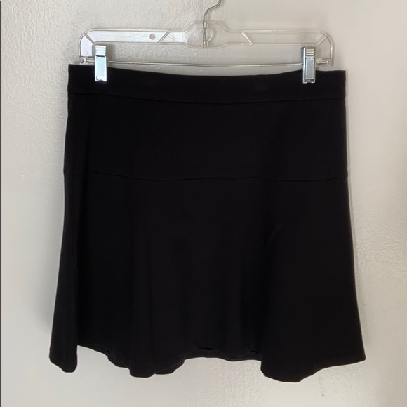 Banana Republic Black Skirt - Size 8 - Picture 2 of 5
